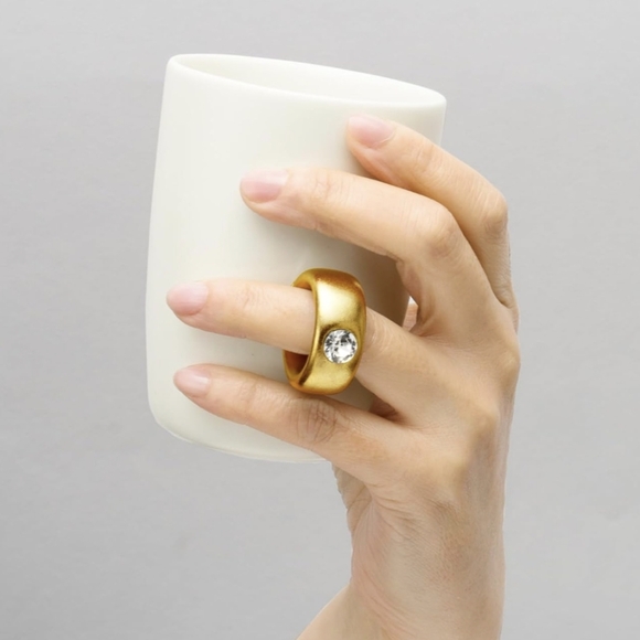 Pink Floyd Other - FLOYD 4"high x 3"diameter White /Gold Ring w/swaroski Crystal Ceramic Coffee Mug